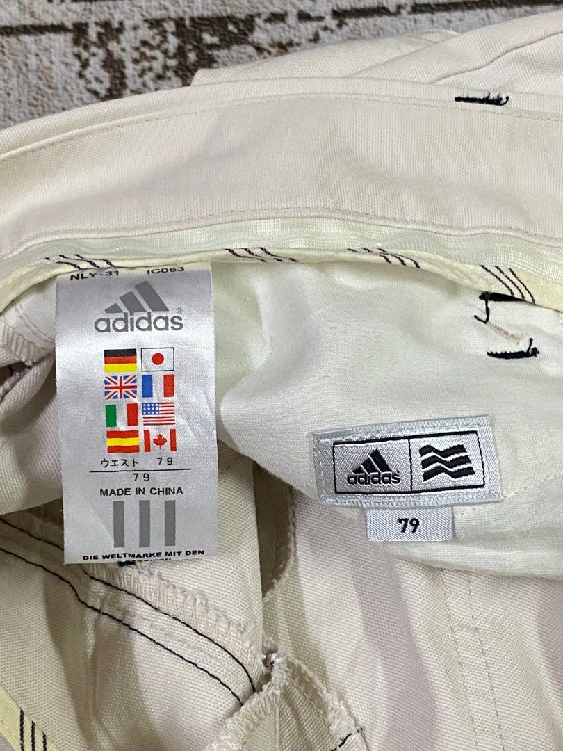 Adidas ae7002 sales