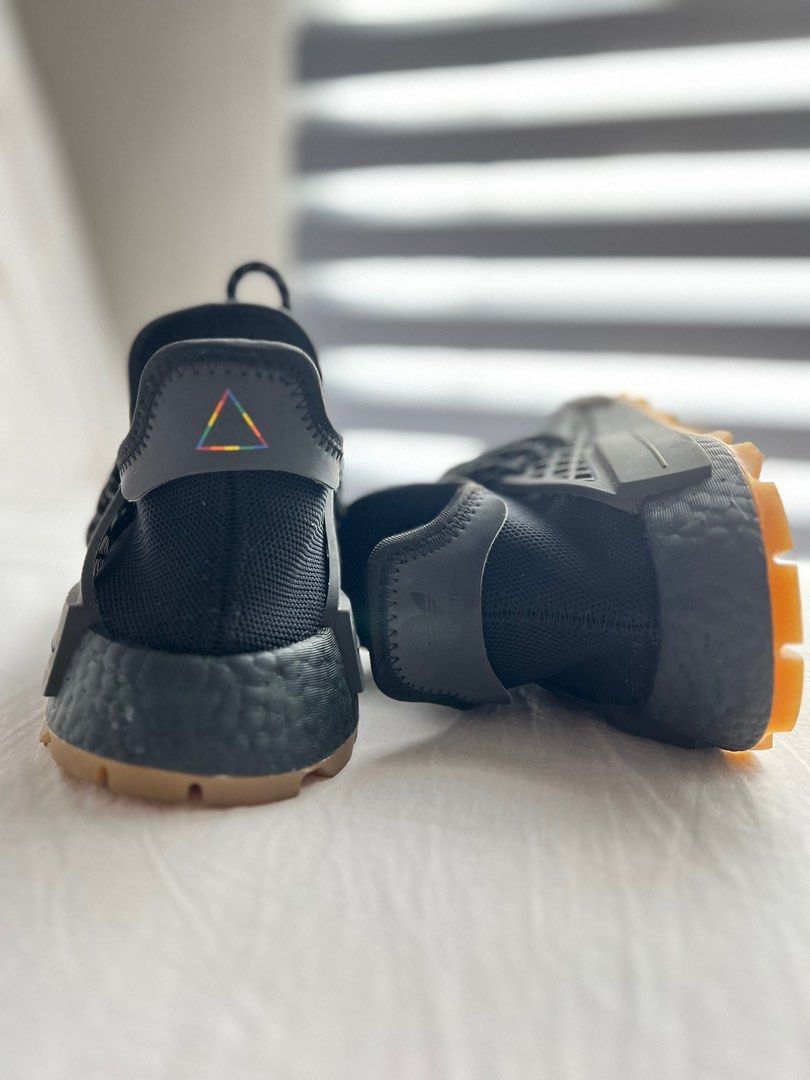 Adidas pharrell williams human shop race nmd black gum