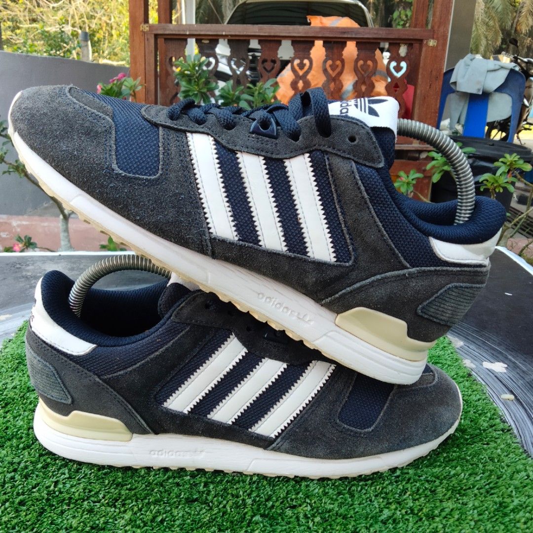 adIdas zx700 leather sneakers size 7