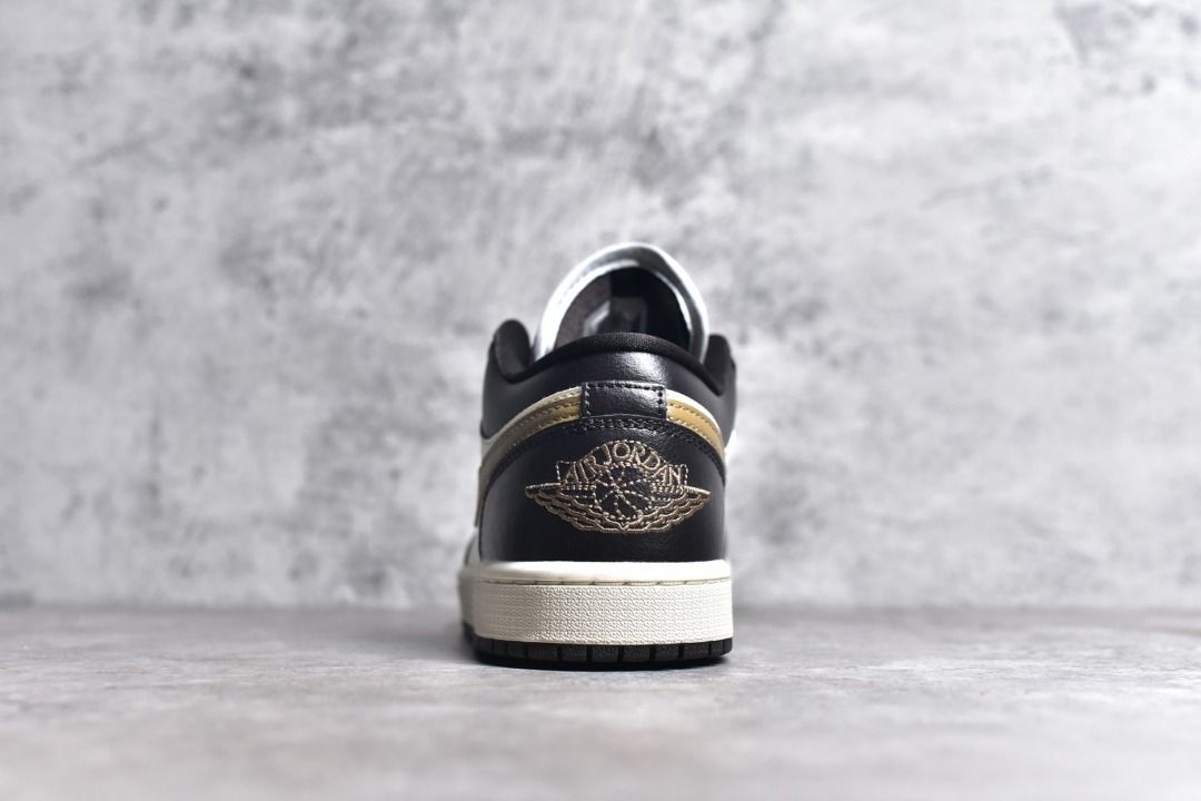 Air jordan 1 hotsell low black gold