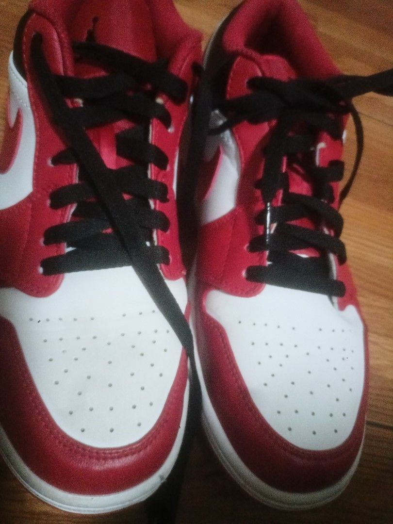 Air jordan 1 rouge noir blanc hotsell