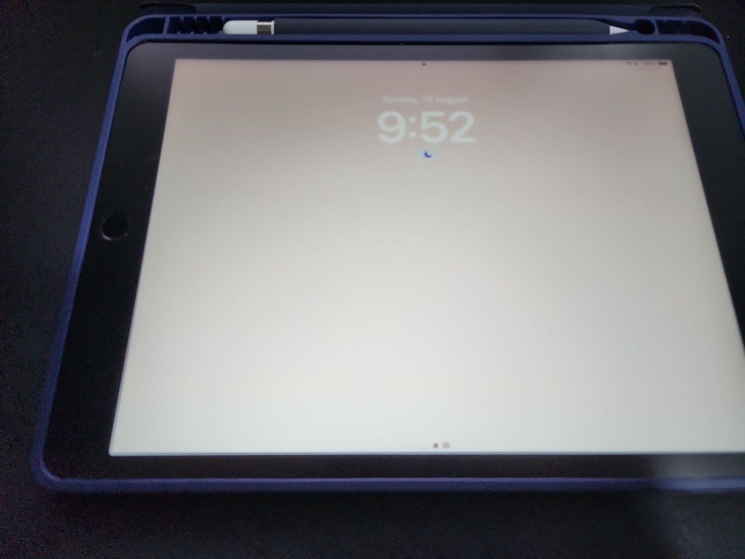 Apple iPad 10.2 64GB Wi-Fi with Apple Pencil 