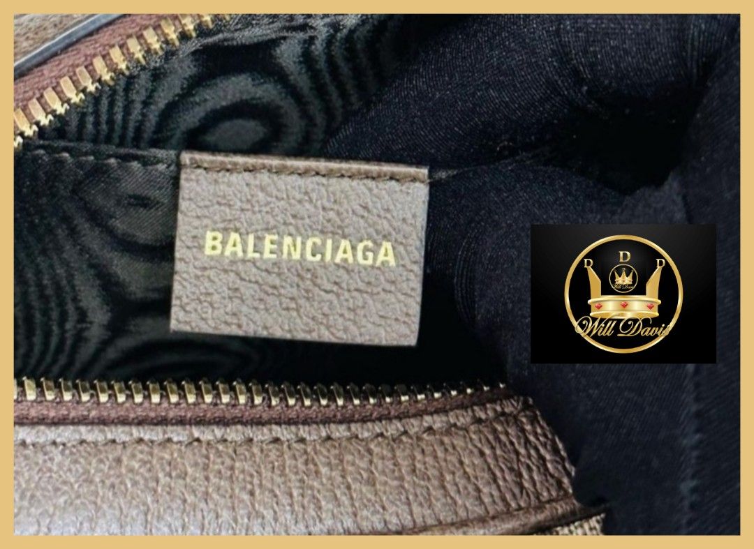 Gucci Brown X Balenciaga BB Supreme Ophidia Web Clutch Beige Cloth Cloth  ref.1014190 - Joli Closet