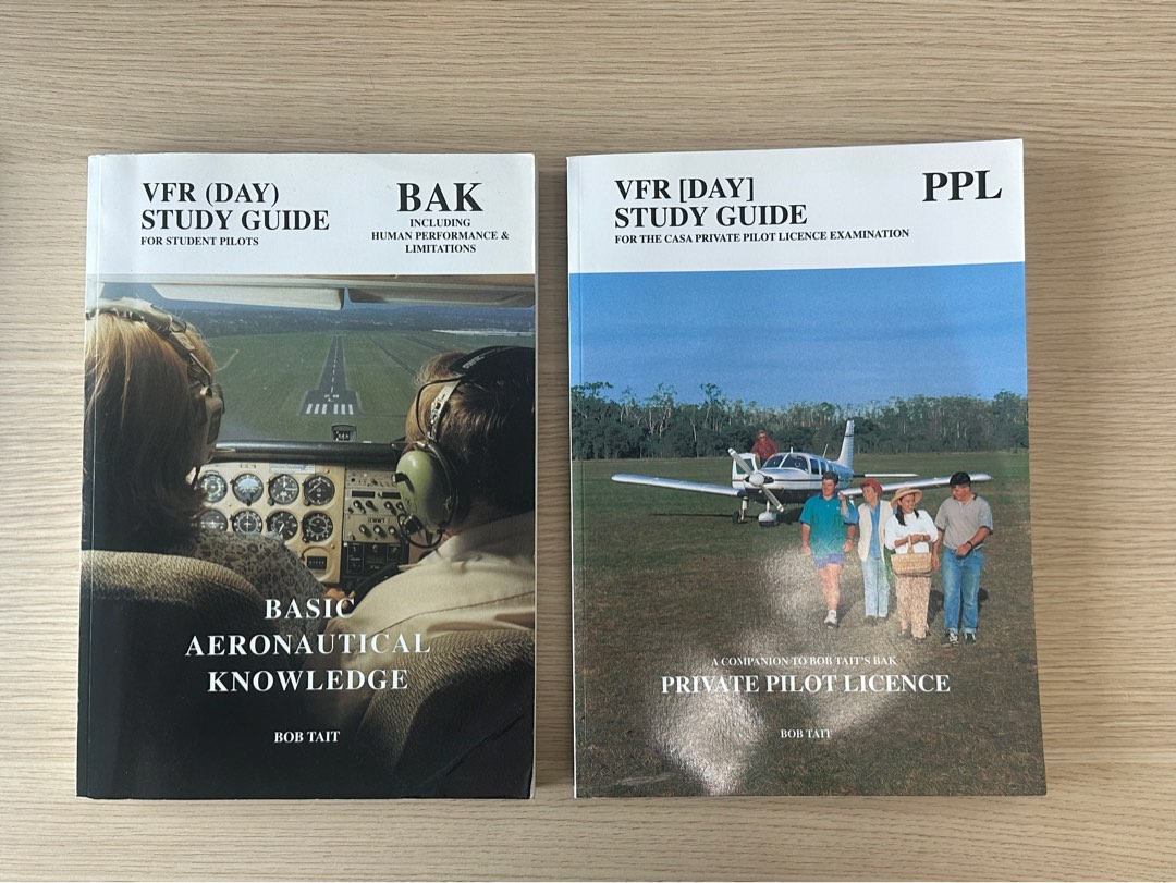 有志成為機師Aviation必備 自修天書 購自澳洲 VFR (DAY) Study Guide BAK and PPL by Bob