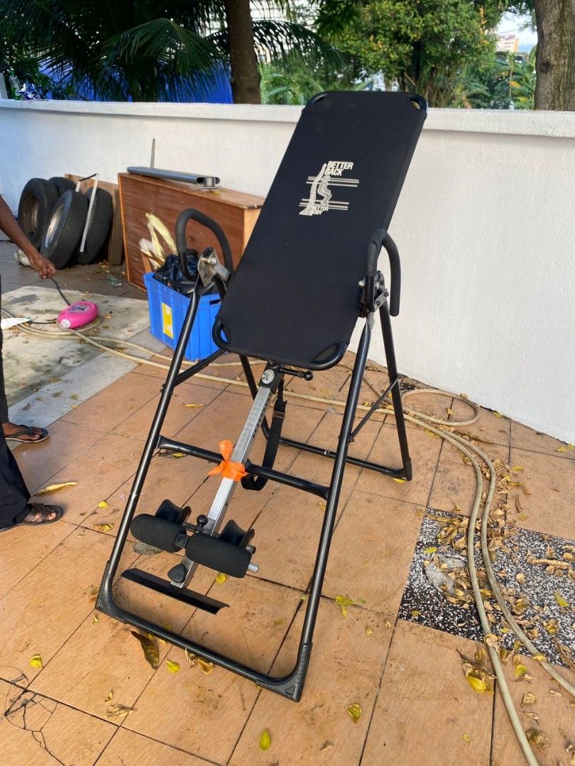 Back Inversion Table (Category: Toning & Stretching Accessories) located in Kajang. Submitted by i_ShahK (Listing ID 1248807625, Image 1). Description: Back Inversio table. good for back bone stretch. not use after full recovery.