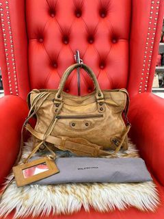 Udvalg trist spiralformet 100+ affordable "balenciaga city giant" For Sale | Carousell Philippines