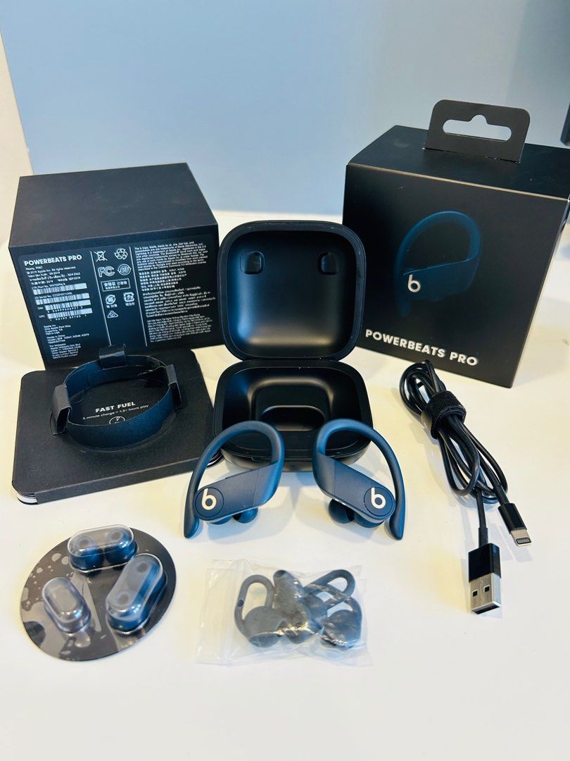 Beats by Dre Powerbeats Pro in Navy Blue (Category: Headphones & Headsets) located in Pasig City. Submitted by decltter01 (Listing ID 1248750799, Image 2). Description: - Complete box with manual, buds (5 pairs including the one setup in the earphones), original charger - with ear loop so good for running / workout - bought in 2019 but barely used, unit is like brand new - Rfs: need funds 🚫 autoblock for lowballers, price is cheap already 📦 shi