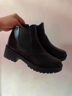 (Category: ) located in . Submitted by declutter_my_closet (Listing ID 1248764297, Image 1). Description: .