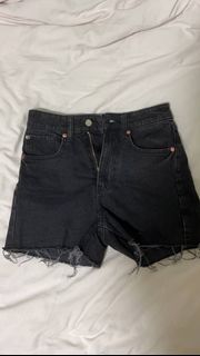 (Category: ) located in . Submitted by helpclearmyroom (Listing ID 1248803980, Image 1). Description: .