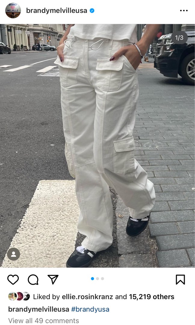 Brandy Melville Kim cargo pants, 女裝, 褲＆半截裙, 其他下身 Carousell