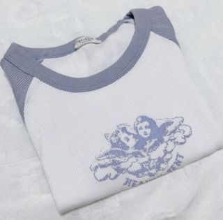 （分類：）位於 。 由 lamlam0697 提交（商品編號 1248669536，圖片 1）。簡介： 。