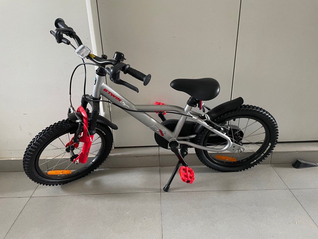 Btwin monster outlet truck