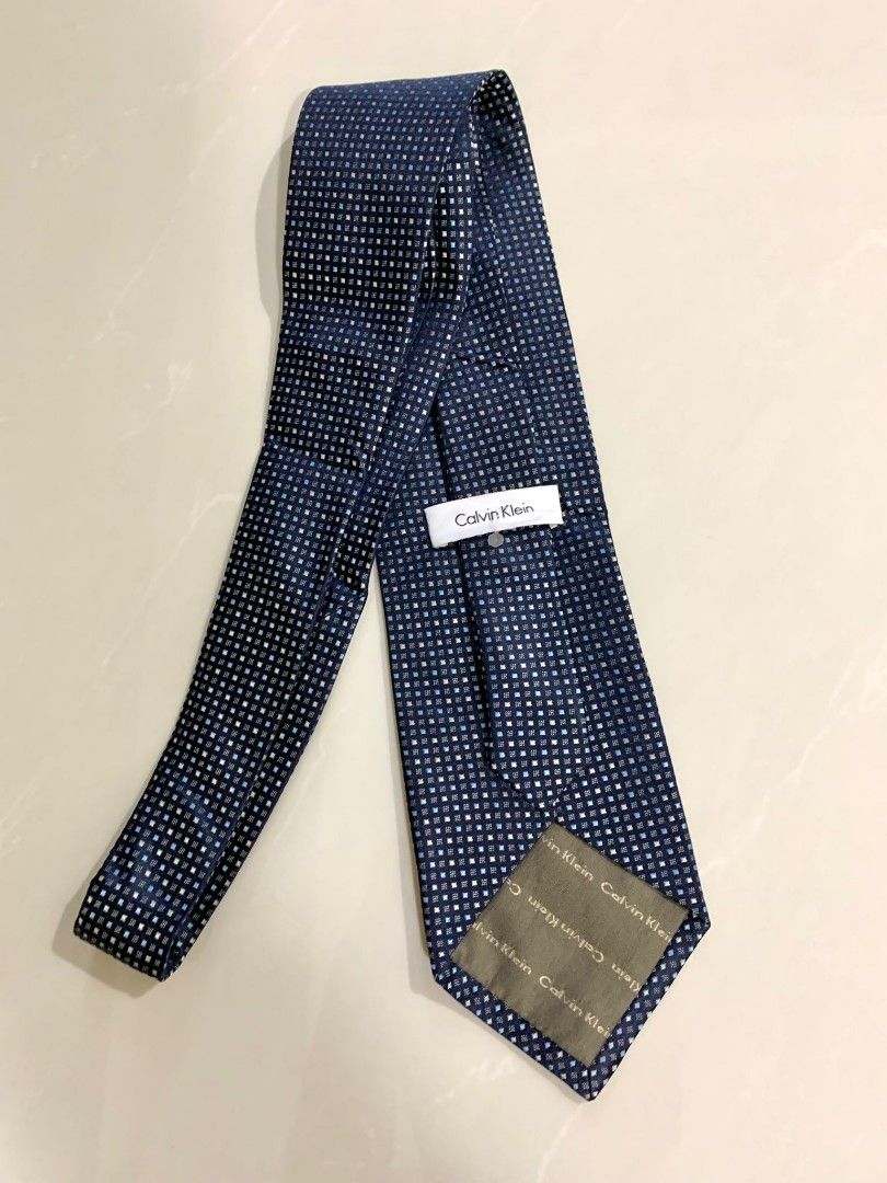 Calvin klein 2025 silk tie