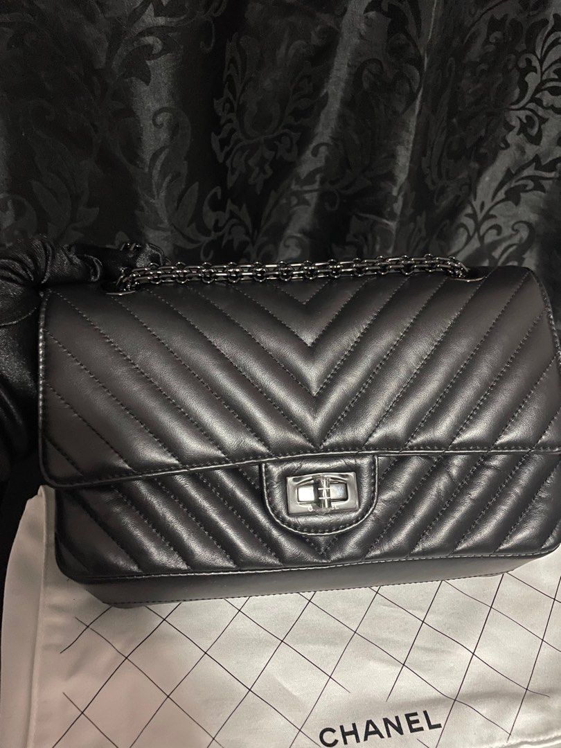 Chanel 2.55 reissue so black chervon, Luxury, Bags & Wallets on Carousell