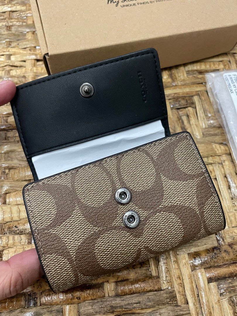 coach 5 key case in tan, Men's Fashion, Watches u0026 Accessories, Wallets u0026  Card Holders on Carousell