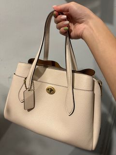（分類：）位於 。 由 phebssss3939 提交（商品編號 1248830707，圖片 1）。簡介： 。