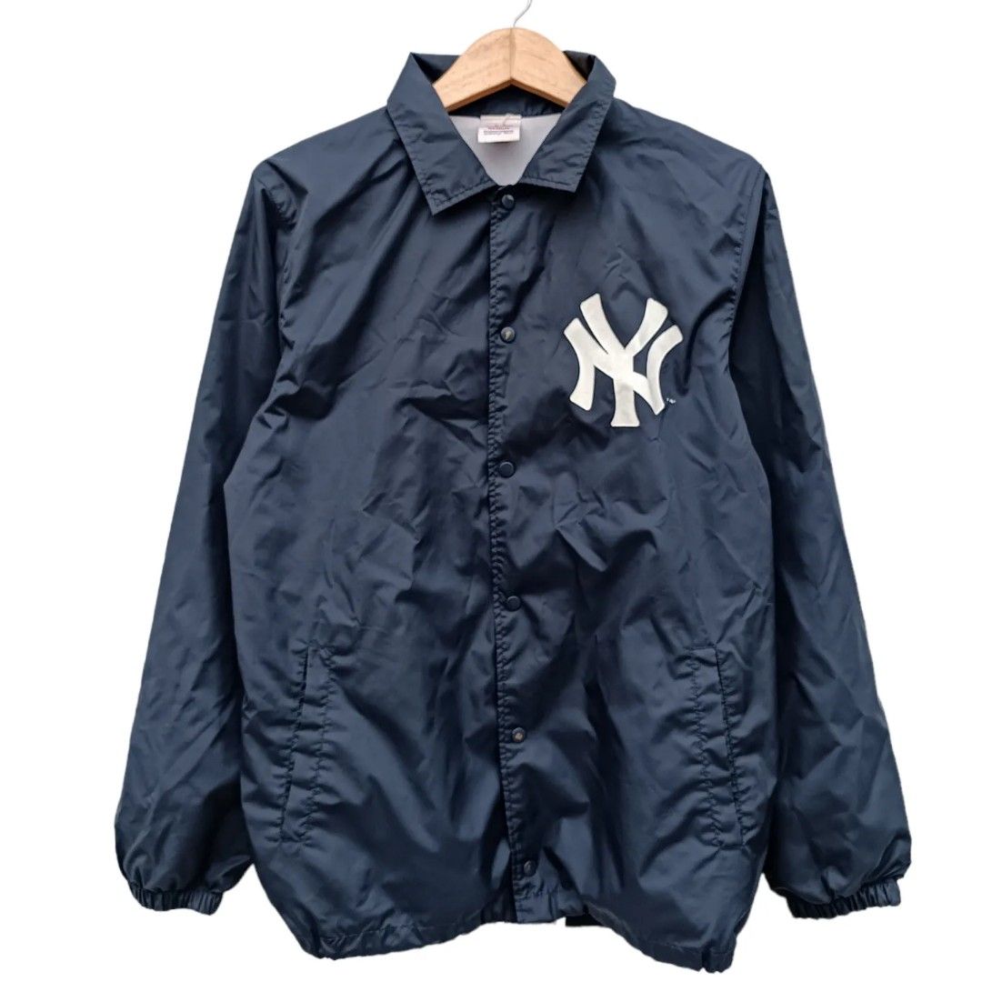 Coach Jacket Pria NY Yankees Majestic Size M