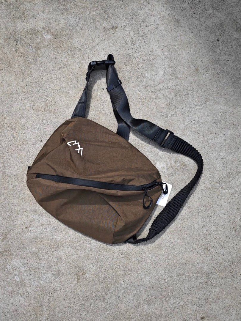 Comfy Outdoor Garment Big Porch Nylon Bag （黑色/啡色）, 男裝, 袋