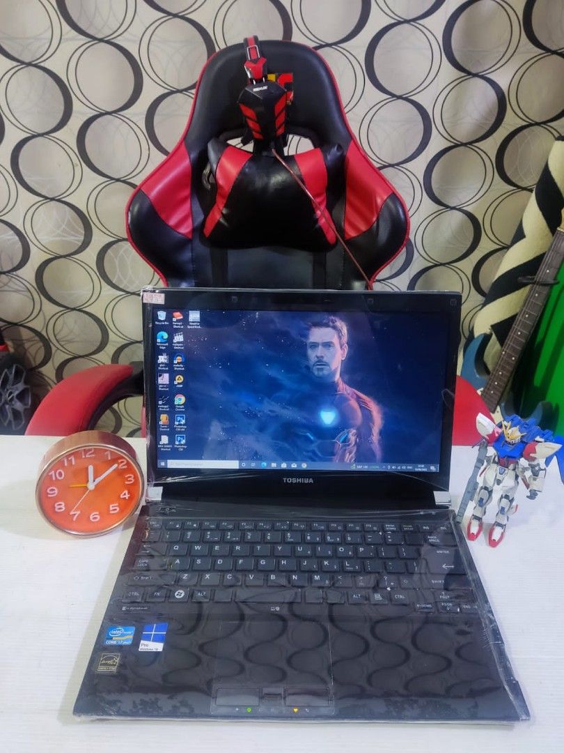 CORE I7 SSD] Laptop Slim Toshiba Dynabook R734 Core i7 Sandy