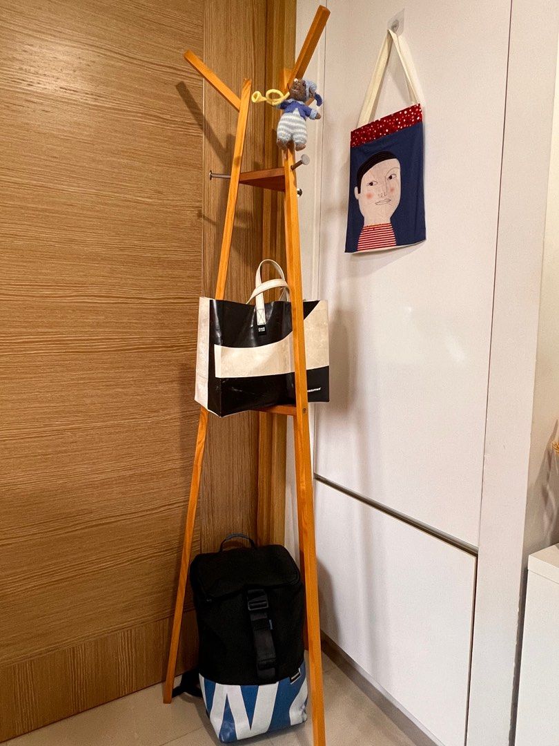 Corner triangle Clothes hanger hanging com display rack rack wooden ...