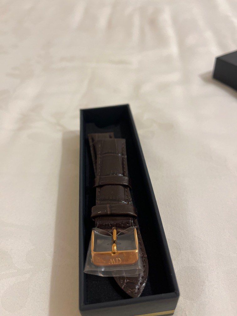 Daniel wellington black watch strap store