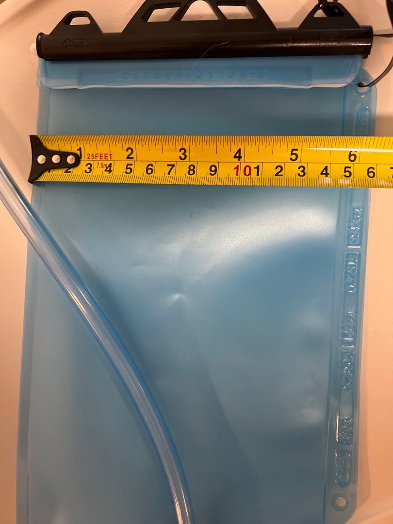 Decathlon 1L litre sports hydration bladder Sports Equipment Other Sports Equipment and Supplies on Carousell