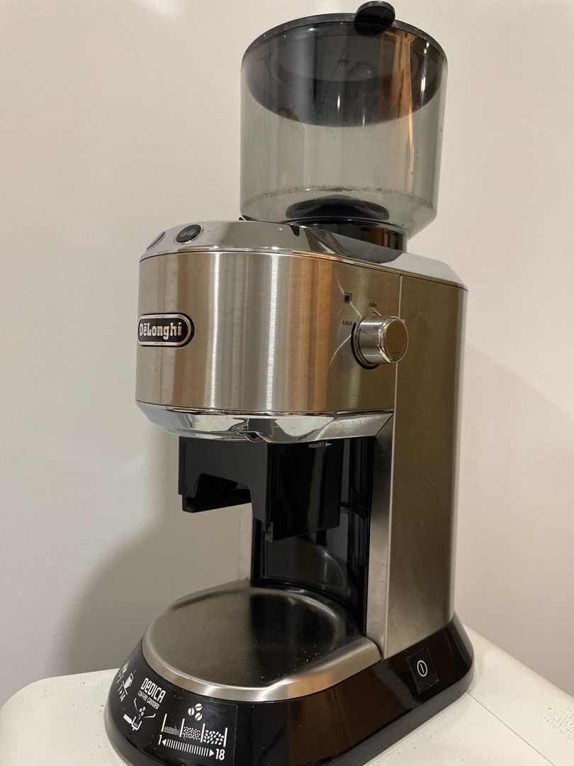 Delonghi coffee machine & grinder set, TV & Home Appliances, Kitchen