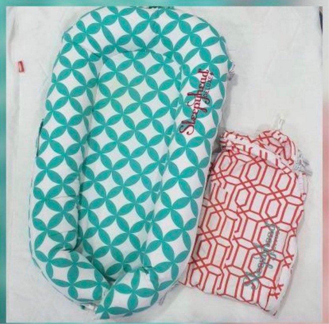 Deluxe Sleepyhead dockatot with extra cover, Babies & Kids, Baby