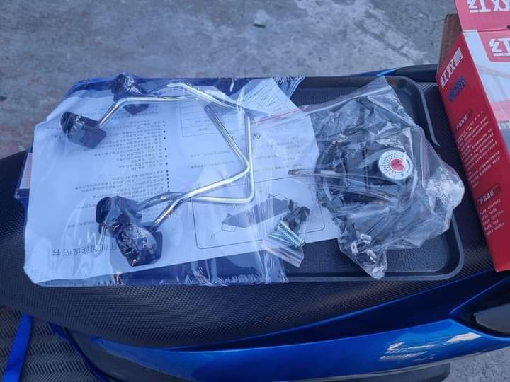 Electric Flat Grill (Category: Cookware & Accessories) located in Manila. Submitted by redonlineshop (Listing ID 1248762295, Image 2). Description: Electric Flat Grill 700 ON HAND BRAND NEW Accept Gcash payment/COD Same day delivery + Delivery Fee.