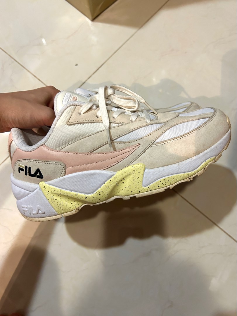 Gold 2025 fila trainers