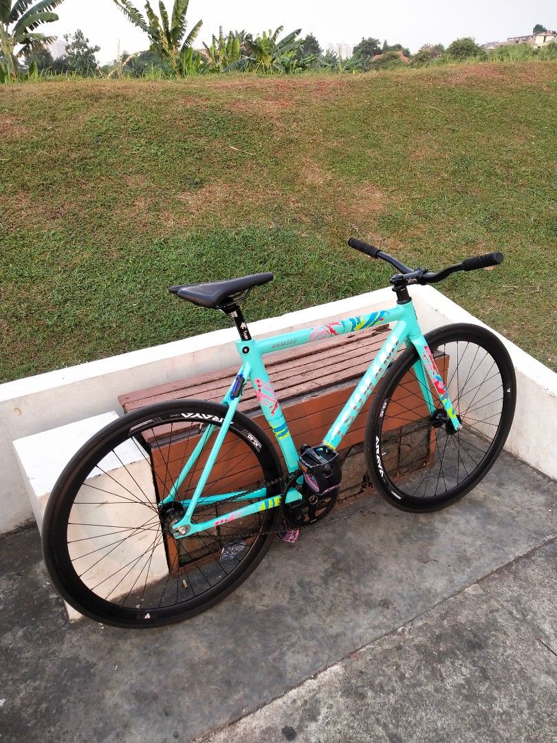 Fixie Tsunami SNM300 Olah Raga Sepeda di Carousell