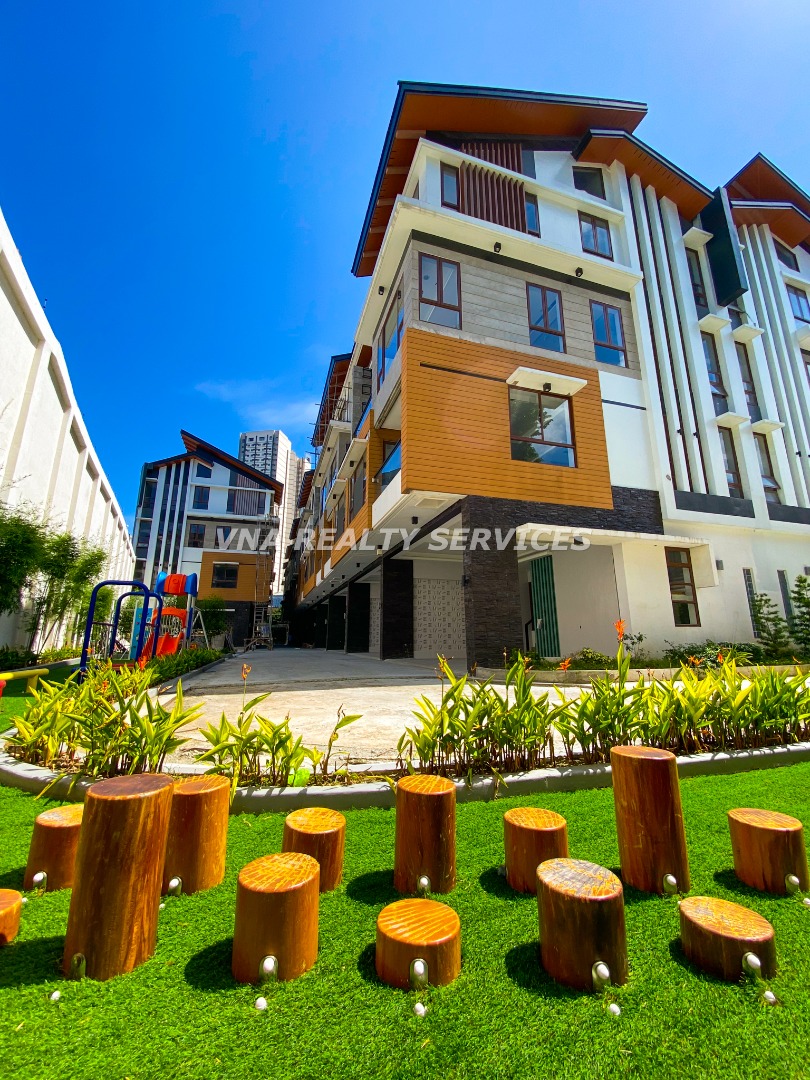 For Sale Townhomes‼️ Luxurious Modern Design Townhouse with Elevator in