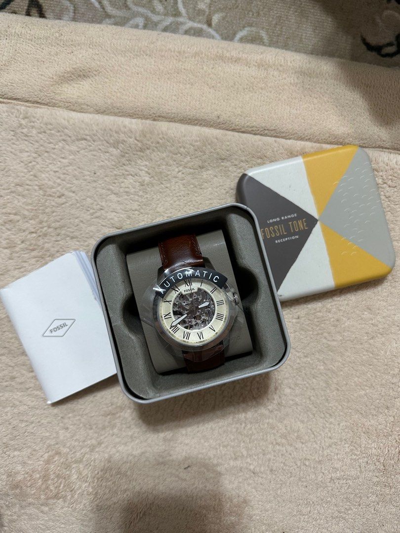 Me3099 best sale fossil watch