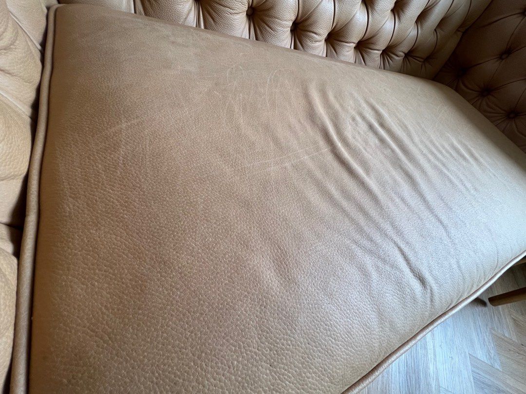 FREE* Sofa. *Collect by 18 Aug 2023, Furniture & Home Living, Furniture