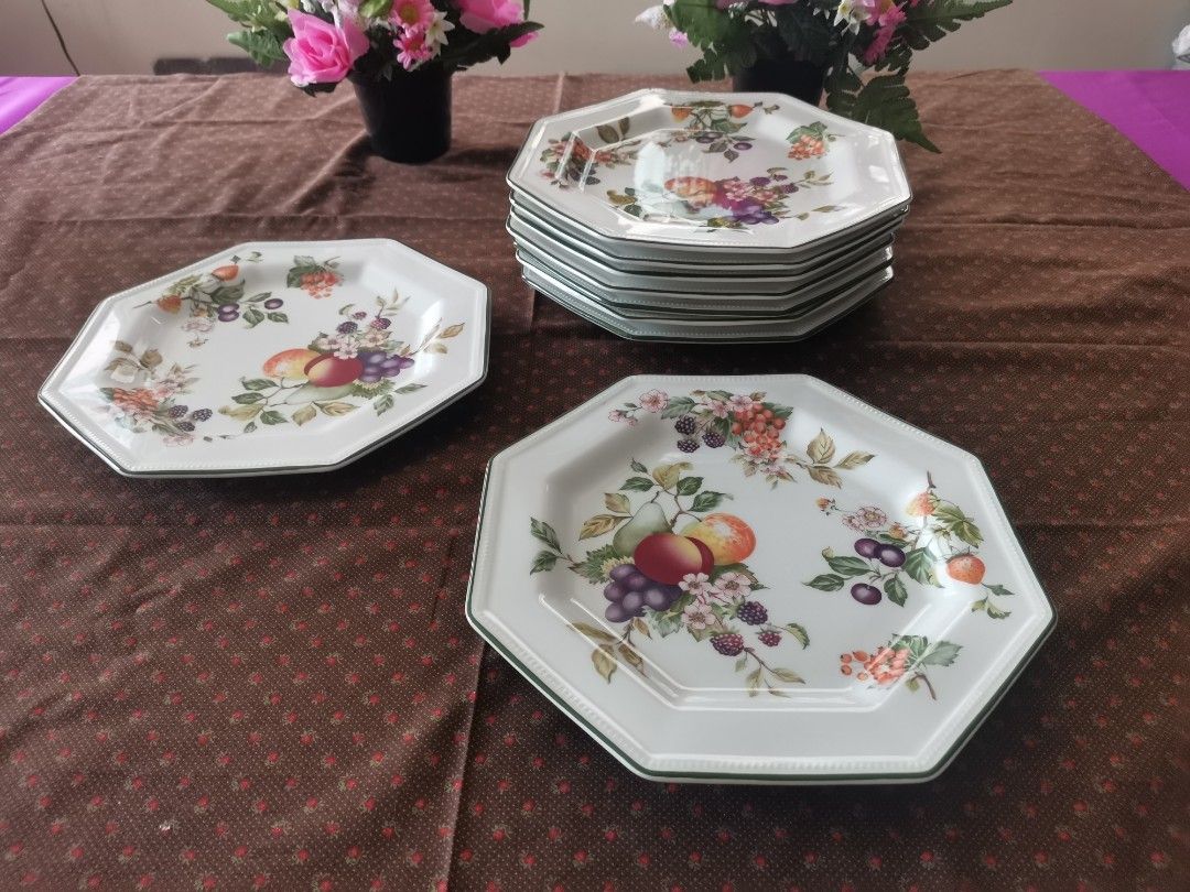 Fresh fruits dinner plate (Category: Dinnerware & Cutlery) located in Pasig City. Submitted by singledadreseller (Listing ID 1248728352, Image 1). Description: 10 inch plates Johnson brothers fresh fruits 6pcs available Php600(Lp) has hard utensil scratches if take all 6 pcs 3k nlng.