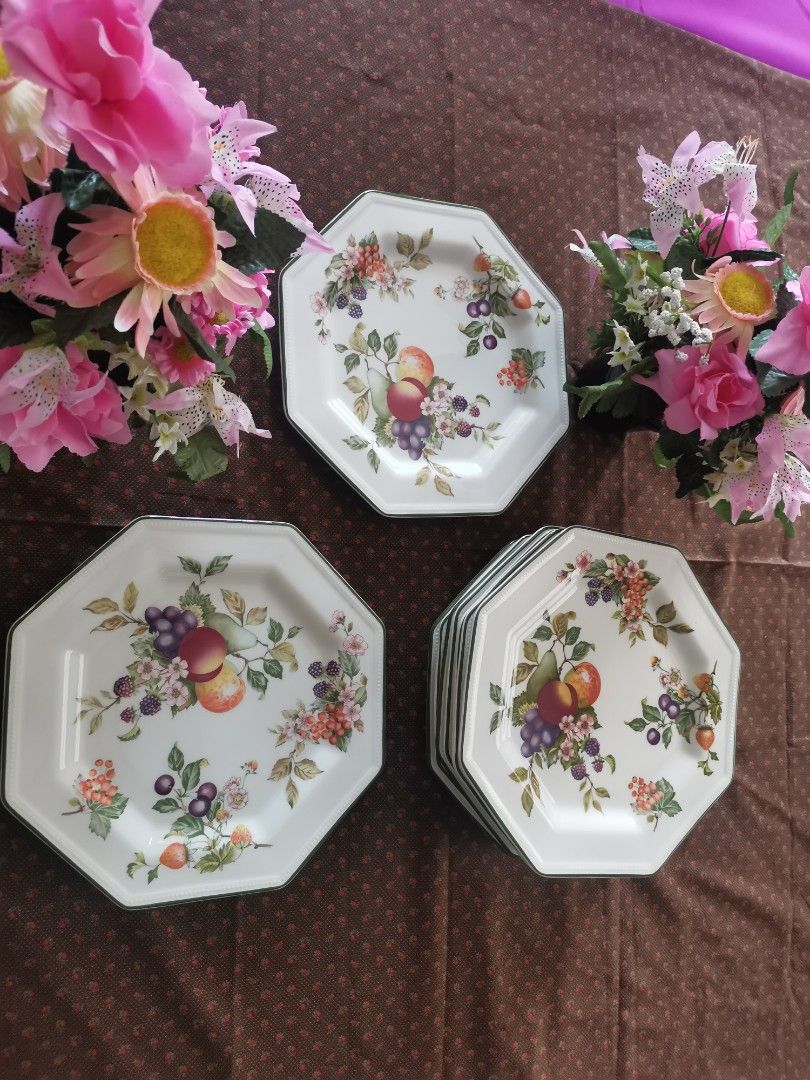 Fresh fruits dinner plate (Category: Dinnerware & Cutlery) located in Pasig City. Submitted by singledadreseller (Listing ID 1248728352, Image 3). Description: 10 inch plates Johnson brothers fresh fruits 6pcs available Php600(Lp) has hard utensil scratches if take all 6 pcs 3k nlng.