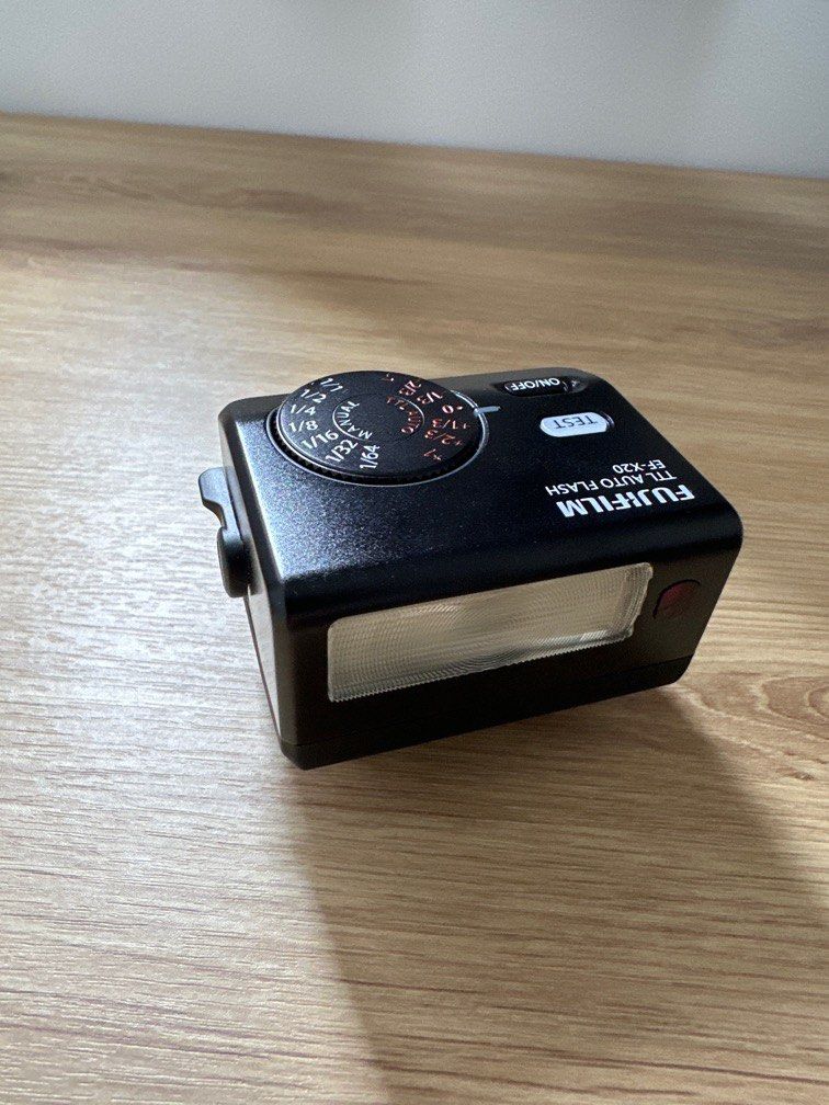 Fujifilm flash EFX20, Photography, Photography Accessories, Flashes on