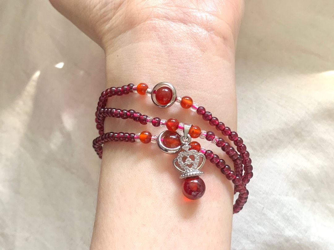 Last Piece Garnet with Red Agate Necklace 3 Round Bracelet