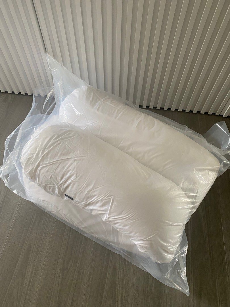 Hooga U Shape Pillow, Furniture & Home Living, Bedding & Towels on