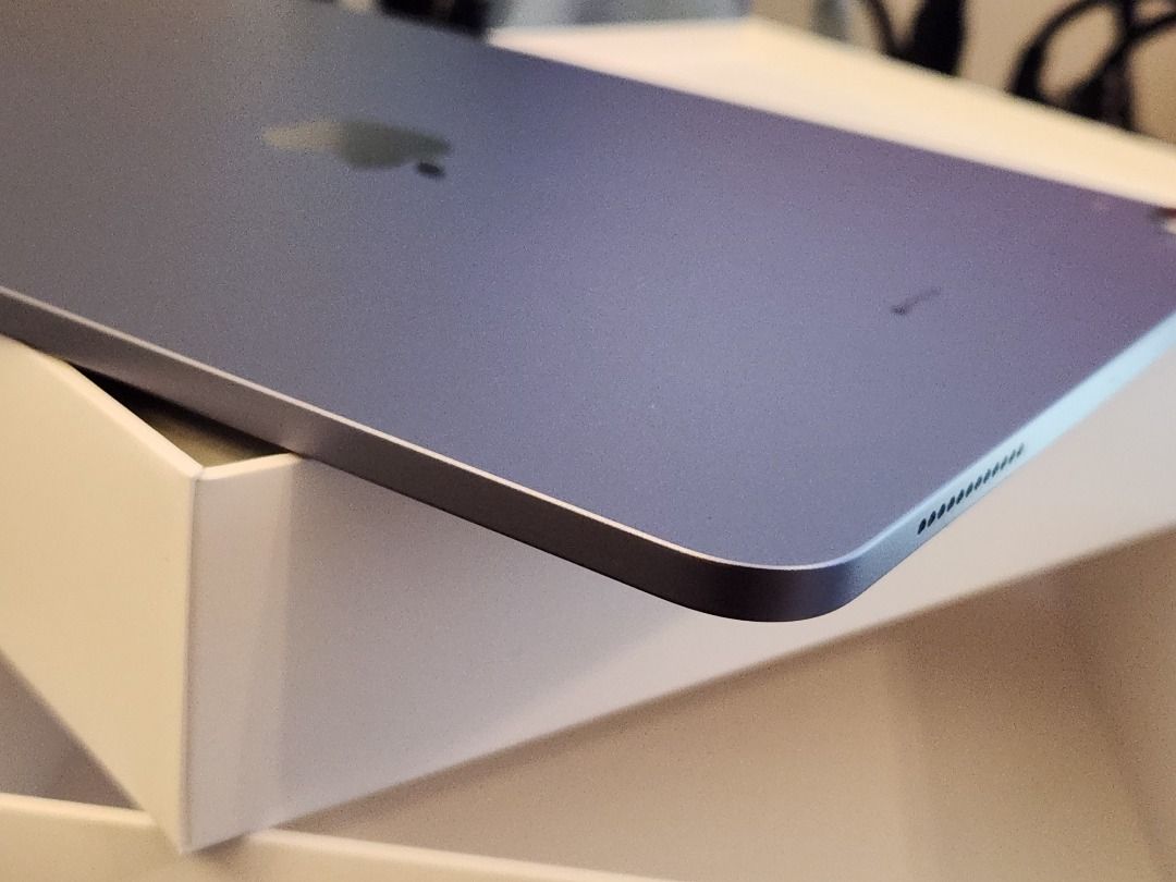 iPad Air Gen 5 64GB wifi w AppleCare plus, Mobile Phones & Gadgets, Tablets, iPad on Carousell