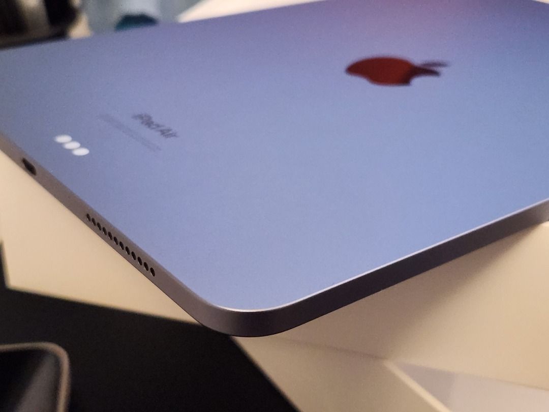 iPad Air Gen 5 64GB wifi w AppleCare plus, Mobile Phones & Gadgets, Tablets, iPad on Carousell