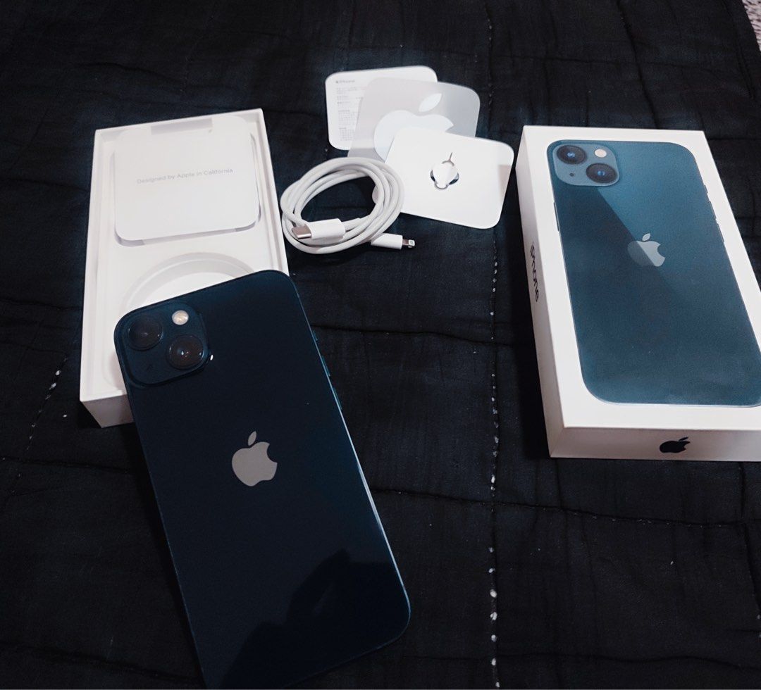 iPhone 13 128GB (Category: iPhone 13 Series) located in Padre Garcia. Submitted by riailagan49560 (Listing ID 1248717872, Image 3). Description: No Flaws or Defect Complete Inclusion 87% Battery Life Globe Locked.