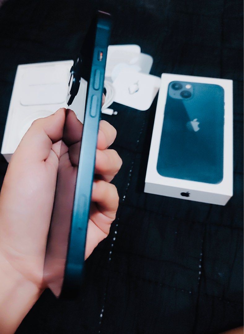 iPhone 13 128GB (Category: iPhone 13 Series) located in Padre Garcia. Submitted by riailagan49560 (Listing ID 1248717872, Image 2). Description: No Flaws or Defect Complete Inclusion 87% Battery Life Globe Locked.