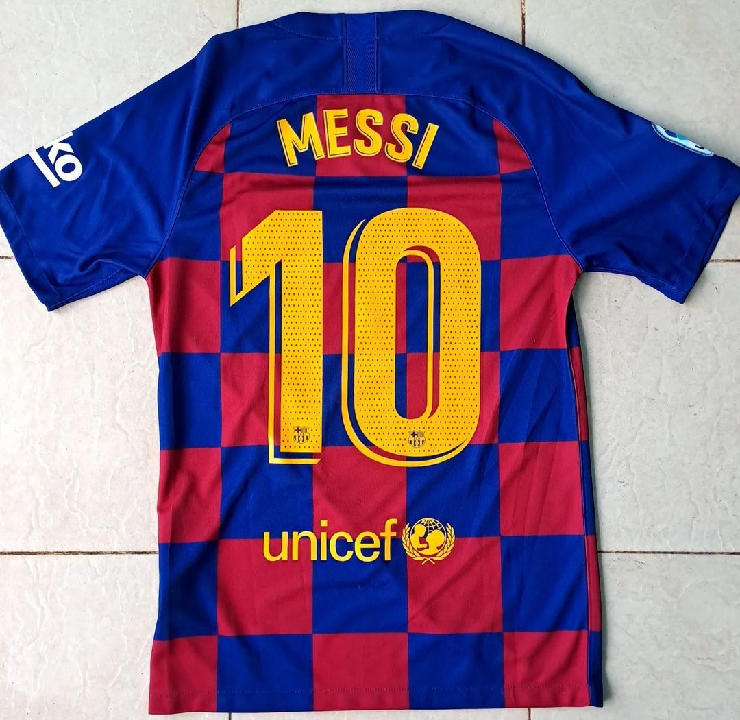 Jersey Lionel Messi FC Barcelona Home 2019/2020 on Carousell