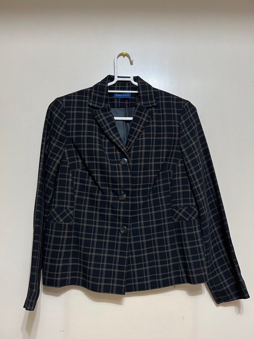 Karen Scott Navy Blue Plaid Blazer (Category: Coats, Jackets and Outerwear) located in Manila. Submitted by unacore (Listing ID 1248760729, Image 1). Description: Size: US 6-8.