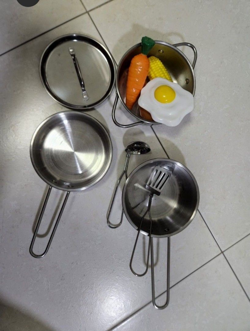 Kidkraft deluxe top cookware set
