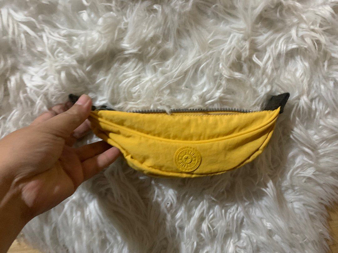 Kipling banana sales pencil case