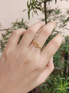 Knot gold ring