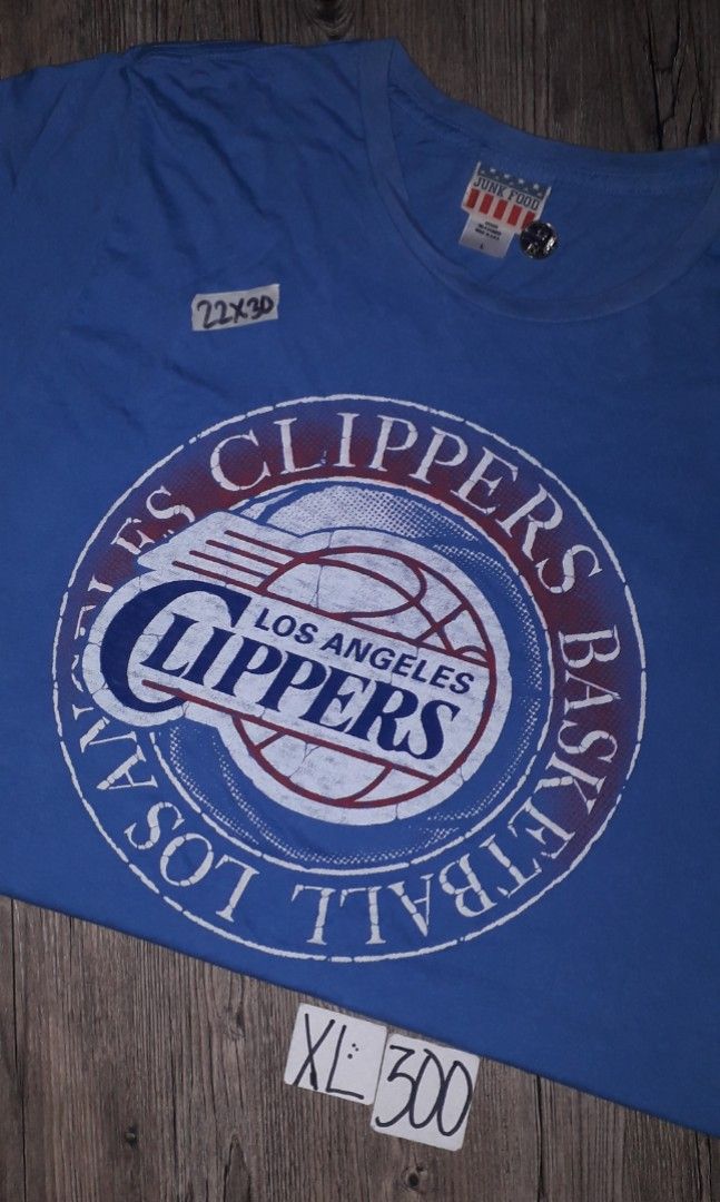 Adidas LA Clippers t-shirt Size M 19.5 inch pit 2 pit Very good