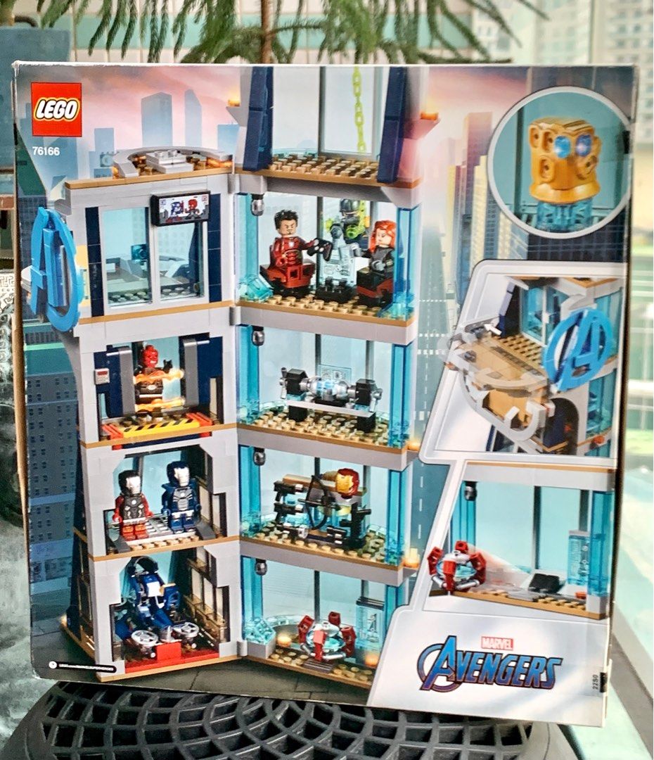 LEGO Marvel Avengers: Avengers Tower Battle 76166 Collectible